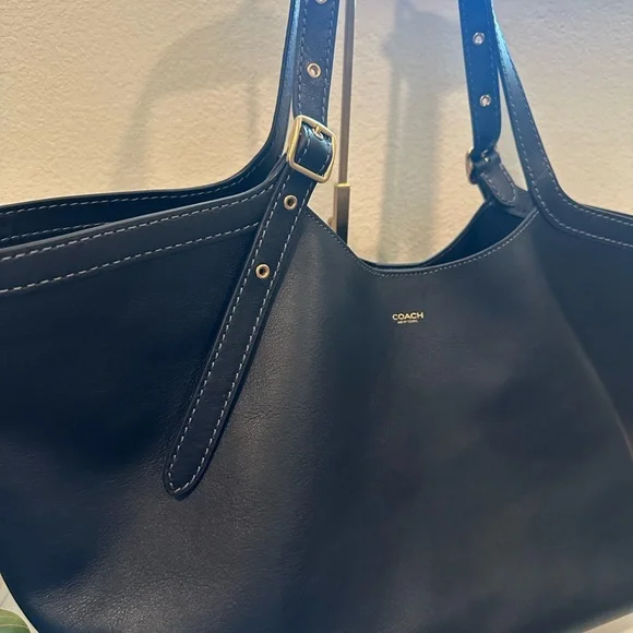 Coach Gramercy Tote - Picture 4 of 7